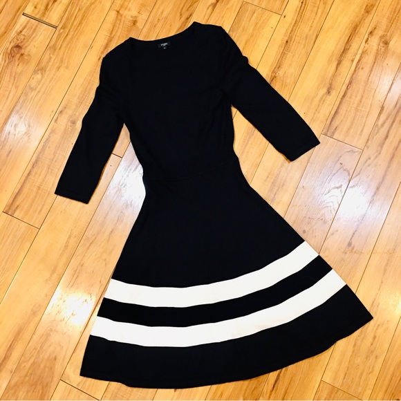 hobbs Dresses & Skirts - HOBBS London luxury black white sweater dress winter long sleeve small m…